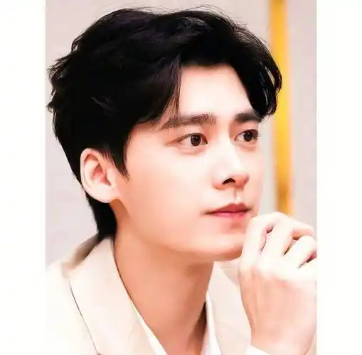 "封杀"不到1年,再看李易峰如今的处境,他很可恨,但也很可悲_生活_艺术