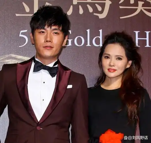 伊能静说:"不互动并不代表我和秦昊关系淡了,都2023年了很久了,八年的