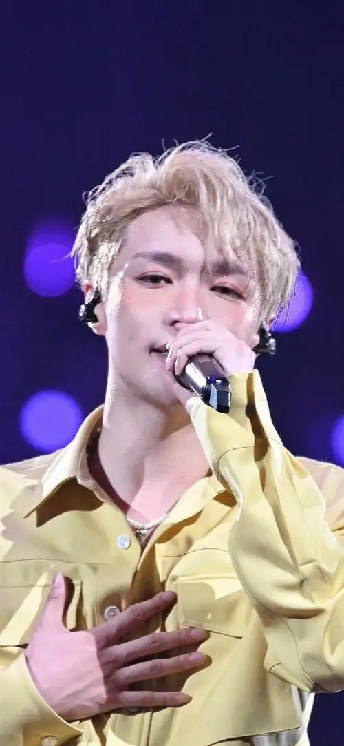 张艺兴大航海巡回演唱会##张艺兴krump之王##漫游尽兴时