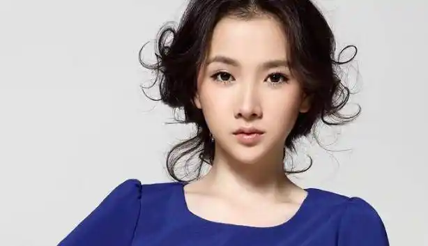 她与朱亚文恋爱9年,仍败给了沈佳妮,如今已淡出娱乐圈_明星_潘禹彤