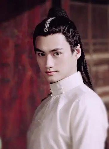 云霆(袁弘 饰) 出处:《仙剑奇侠传三》 "雷霆易逝,青天不老"