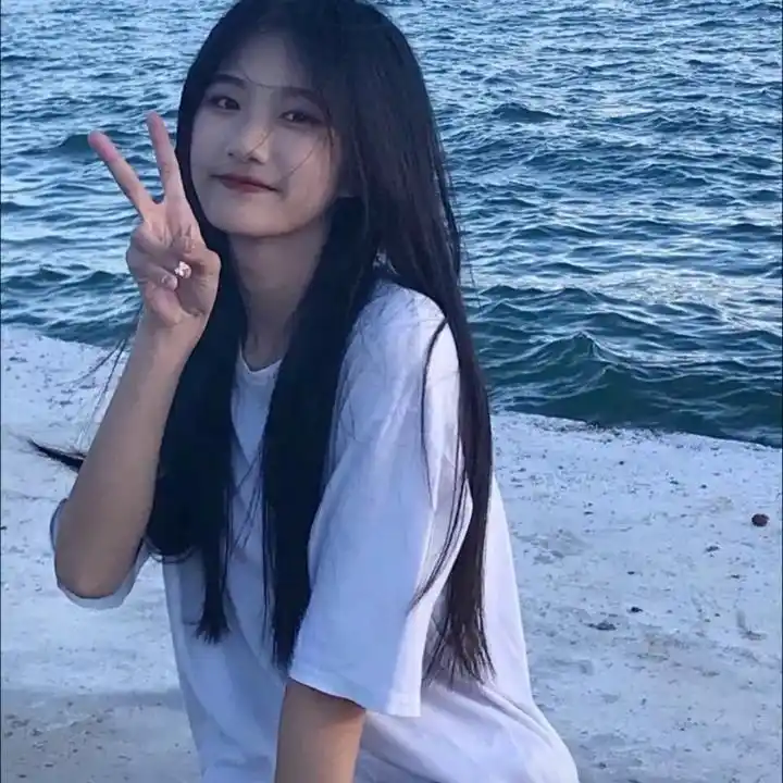 元气满满的比耶女头