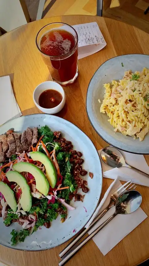 在这里吃饭可以假装在国外