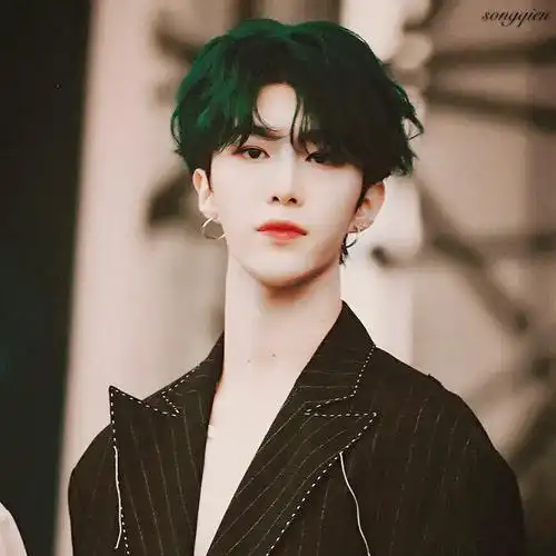 范丞丞优质头像图源dt^自调人间不值 范丞丞值得