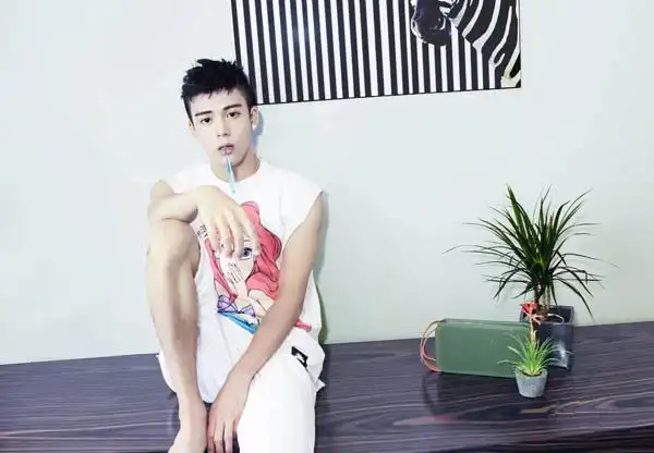 曾舜晞家世情况如何 有着神秘的背景却十分低调