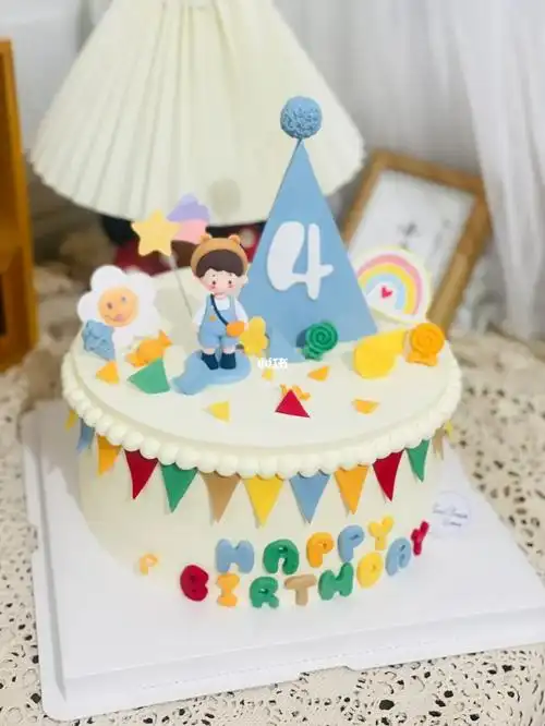 4岁男孩蛋糕男孩蛋糕