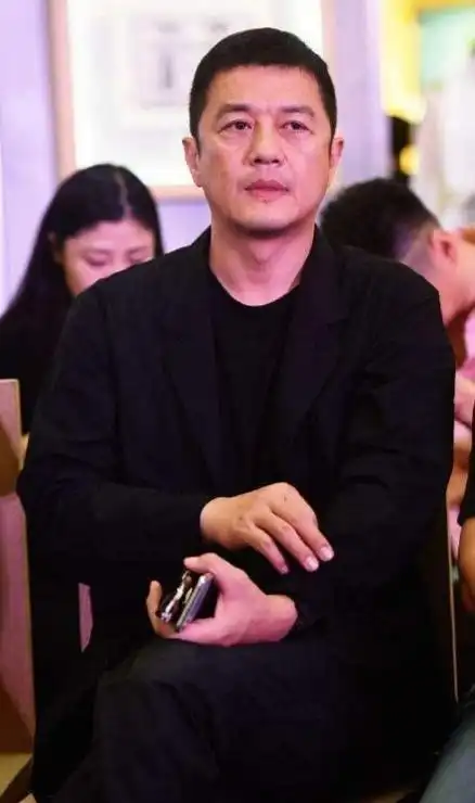 李亚鹏公司涉合同纠纷 再被强制执行200万