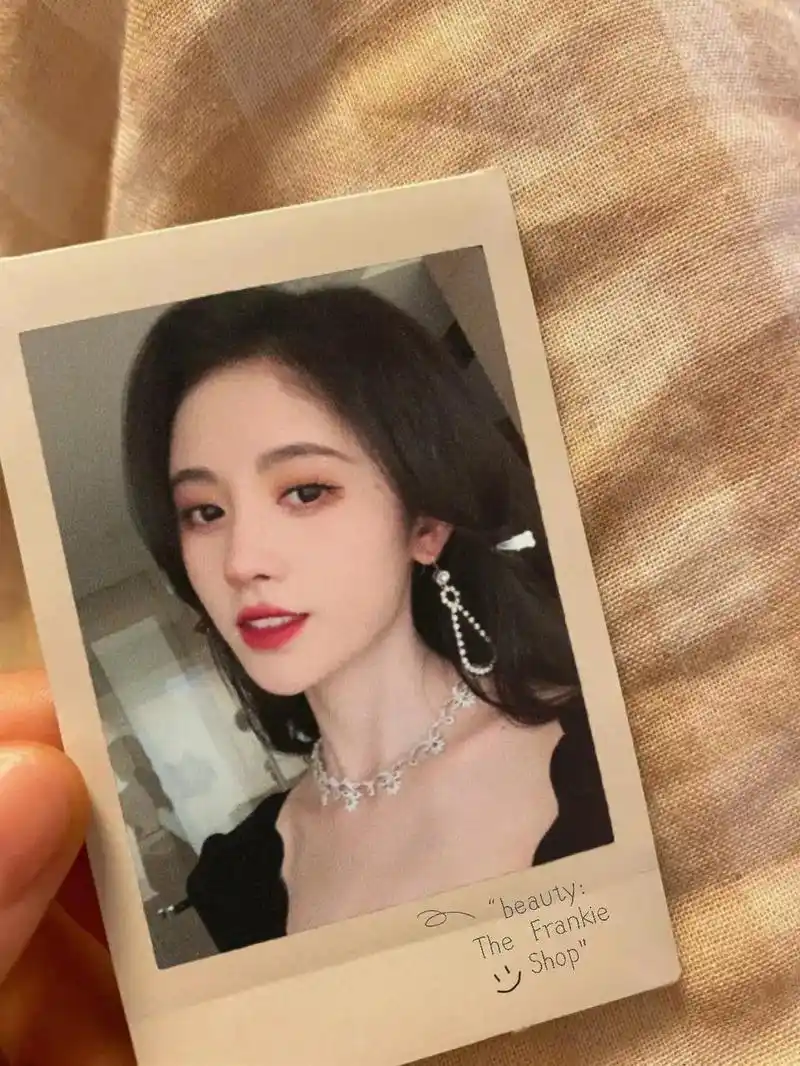 鞠婧祎真的要出小卡了,值老鼻子钱了吧得.