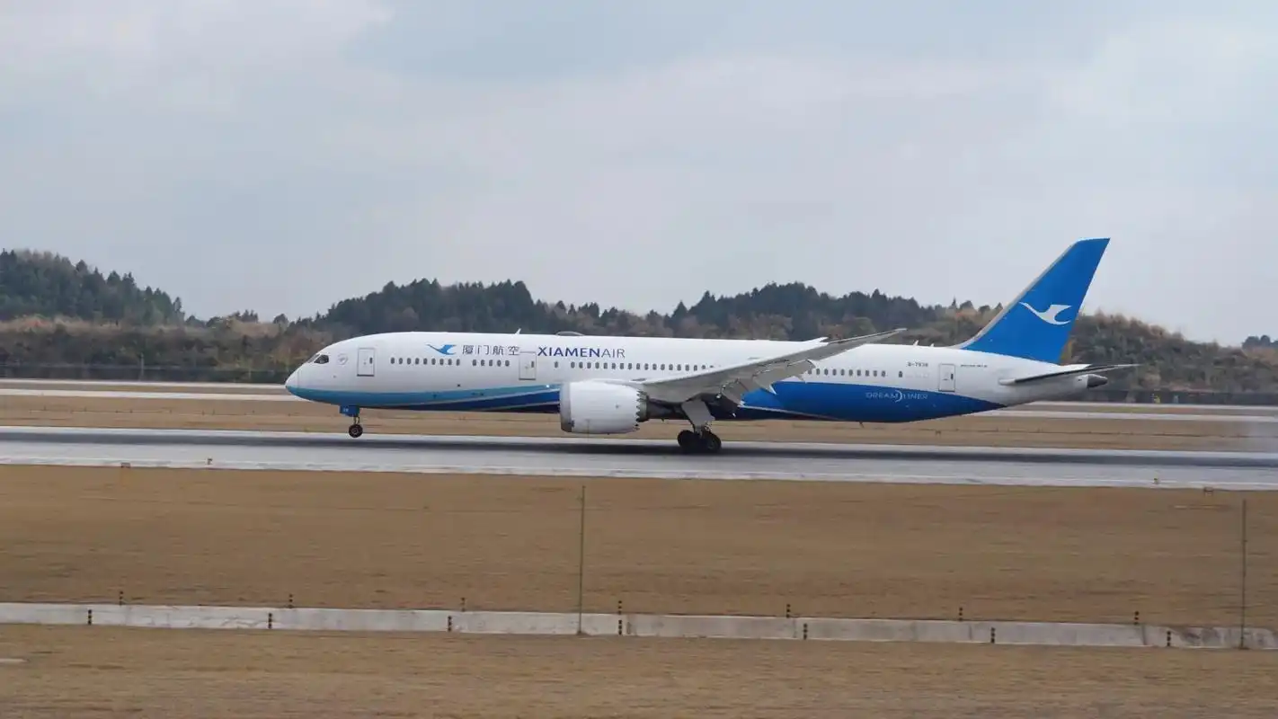 厦门航空b737-800与b787-9.厦门航空b737-8 - 抖音
