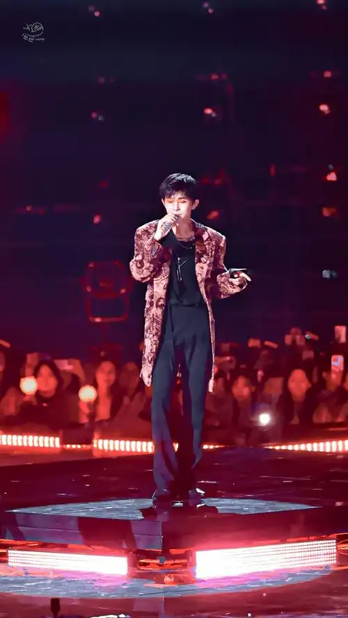 四字 易烊千玺 yyqx 四字弟弟##易烊千玺二三逢时戢鳞风起