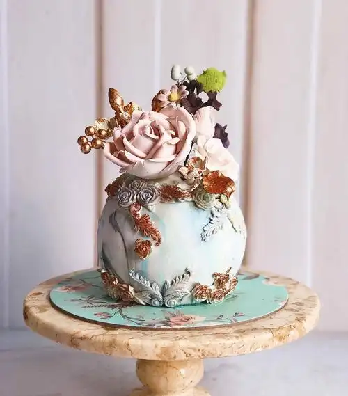 蛋糕精致的如艺术品价格翻了一倍顾客也不嫌贵