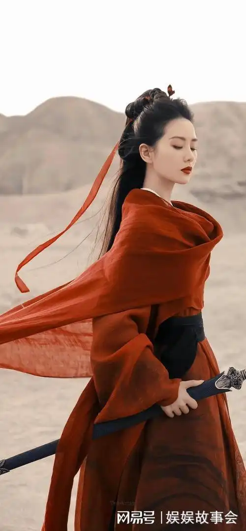 这才是真正的"古风女侠"!当刘诗诗穿上汉服,我被美到了-汉衣同泽