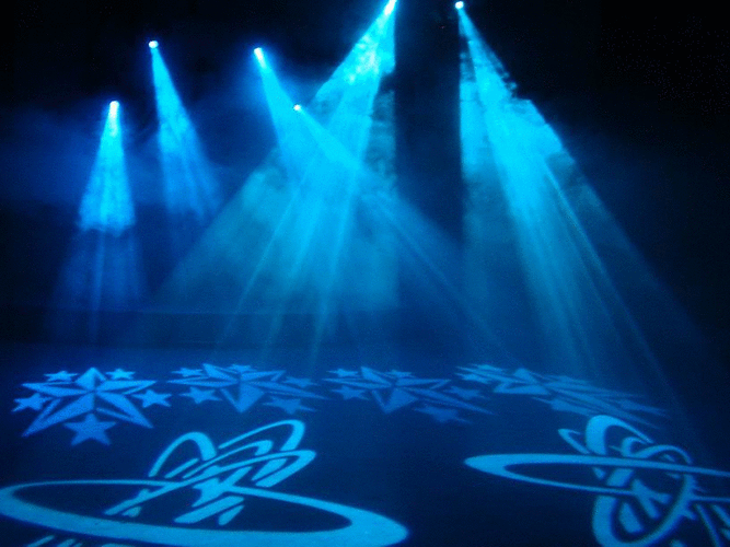 1200摇头聚光灯yr-689d-舞台灯光-电脑摇头灯-产品中心-雅格莱灯光