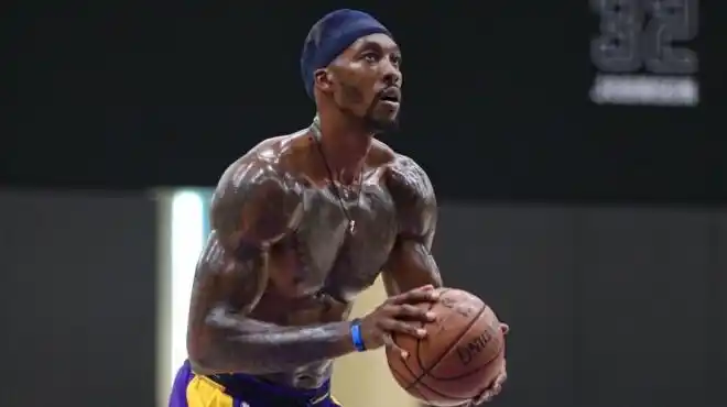 真正的魔鬼筋肉人!湖人晒霍华德最新训练照 减重22斤身材棒极了