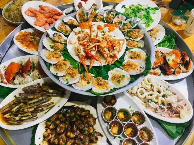 吃海鲜要找对地方,这桌大餐让大家猜猜多少钱? - 荔城美食 - 莆鱼网