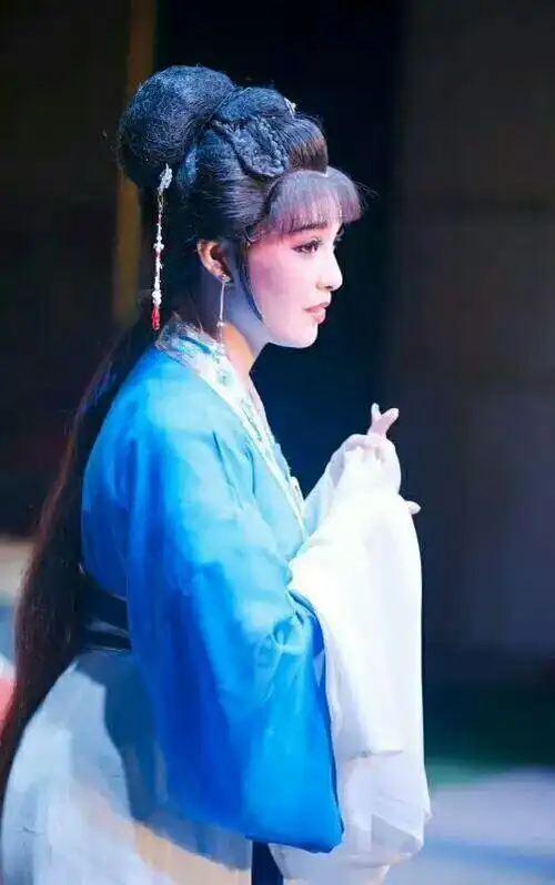 温岭三团_小旦石莲莲舞台剧照