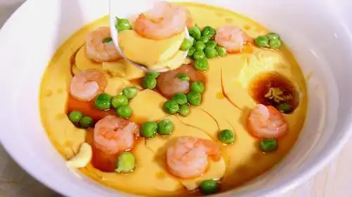 强哥教你做豌豆虾仁蒸蛋,这一细节是亮点!老少皆宜的美食