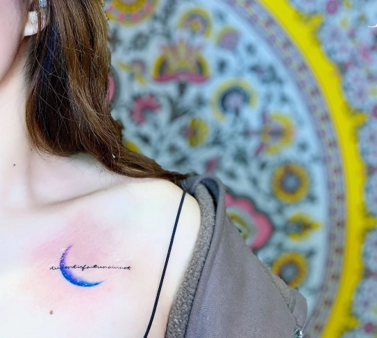 2021最新肩部纹身图集女适合女性的肩部优美纹身5