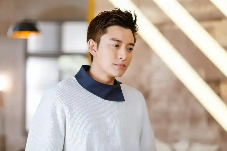 贾乃亮走心演绎《复合大师》,破隐婚帮陈赫救拜金