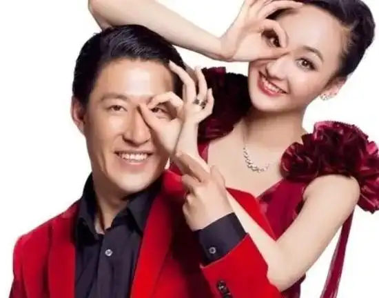 好男人于震:重情义与前妻结婚,却被说成家暴,今将二婚妻宠成宝