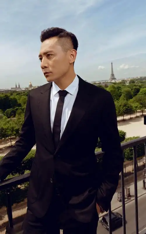 刘烨ye liu的图片