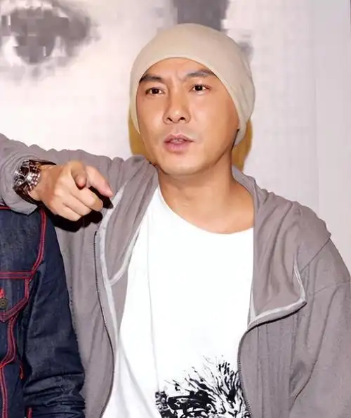 过气明星的"残酷"真相,在59岁的张卫健身上体现得淋漓尽致