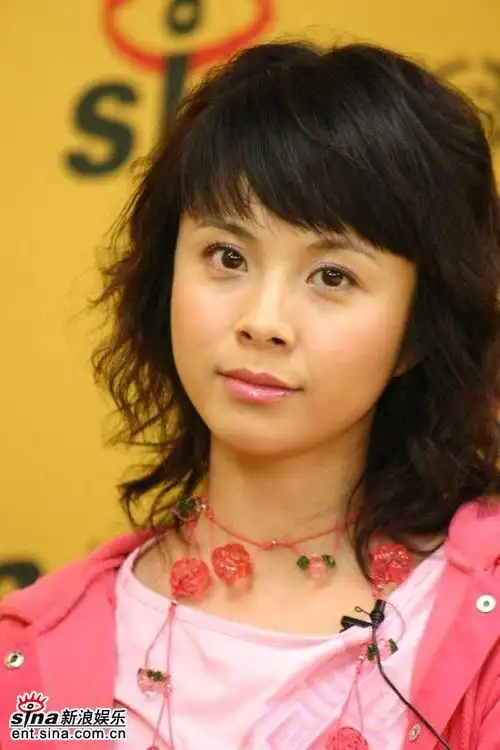 图文杨若兮颠覆形象出演柳晓露很过瘾