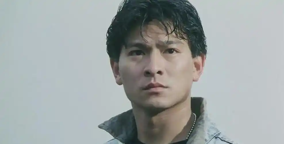 发型图片大全年轻侧面刘德华年轻高清大图2刘德华年轻中分照片刘