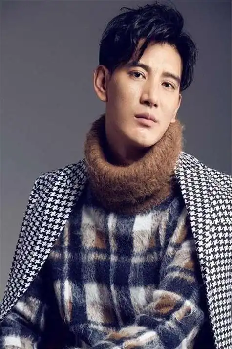 蒲巴甲,拍戏竟然只为求婚女主角,终为自己的"风l"付出了代价