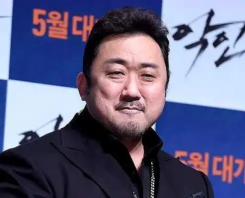 《釜山行》里的那个萌萌的胖大叔,将迎娶小16岁的女友