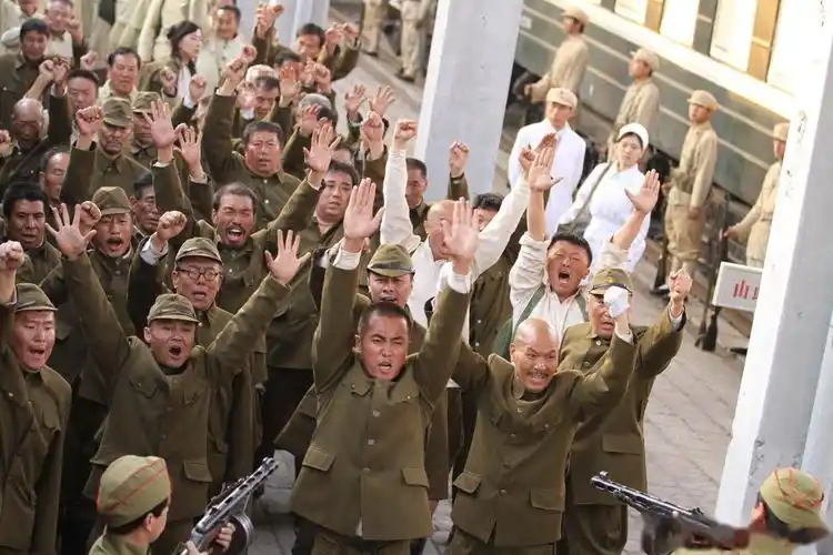 由总制片人郭培林,导演龚艺群执导的电视剧《战犯》今晚吉林卫视19:33