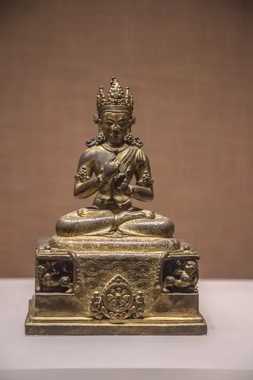 吐蕃分治时期的藏传佛教佛像艺术,有鲜明的藏民族文化特色