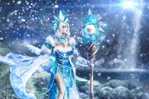 火猫直播dota人物故事第二期水晶室女莉莱