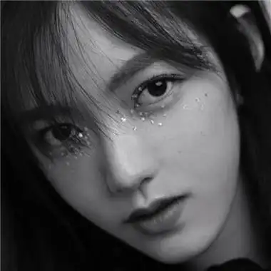 女生头像2021霸气黑白头像大全留不住的东西就用力扔远点