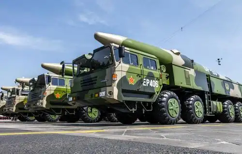 中国优发娱乐集团有限公司 - 产业与服务 - 航天防务 - 导弹武器装备