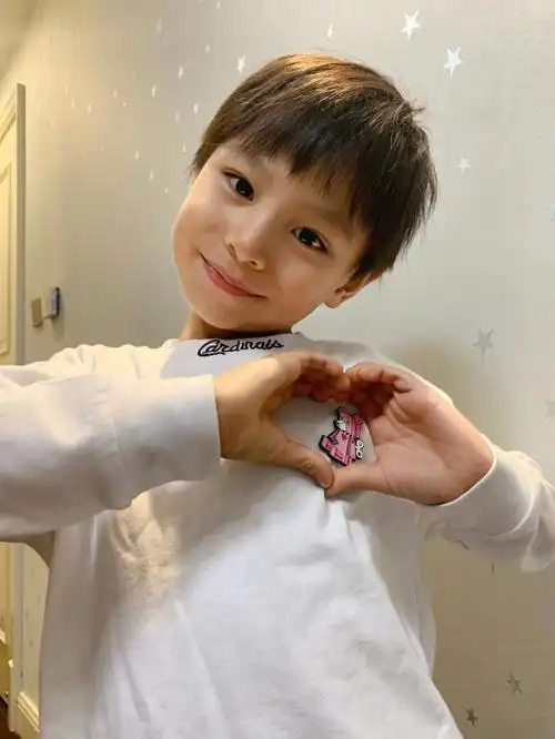 被这样的男孩子比心表白了