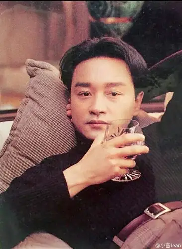 好帅,好可爱,大爱男神张国荣 男神,女神头像一天一天不定更╮(╯_╰)