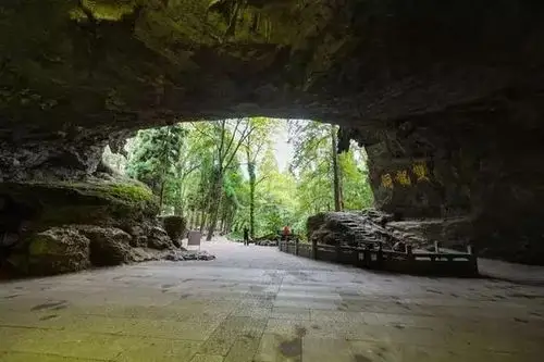 双龙戏珠听得多神秘莫测的双龙洞可曾来过