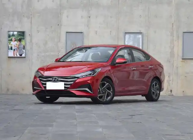 合资车现代悦纳经济实惠又省油自动挡还有天窗顶配才8万