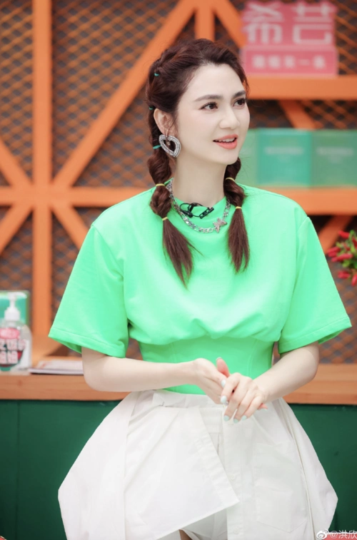 洪欣自曝多次反对儿子入行,21岁张镐濂帅气有型,初中已备受瞩目__财经