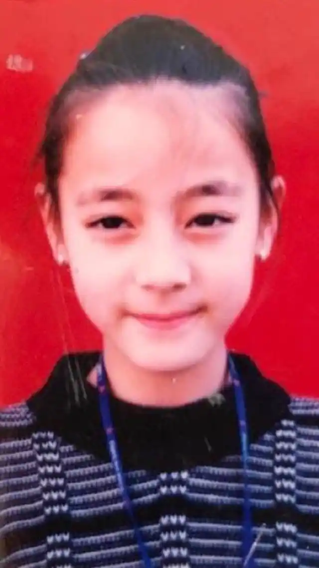 迪丽热巴童年照曝光!