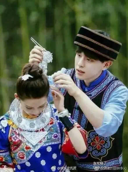 从昨晚那集爸爸去哪儿邓伦看李沁的眼神里你看到了什么