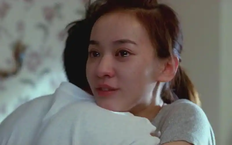 听说:纯真的爱情不用说,就能感受到,不老女神陈意涵全程装聋