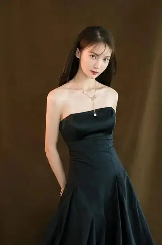 《乘风破浪的姐姐》舞台上的金晨会发光,浪姐第一宝藏女孩!