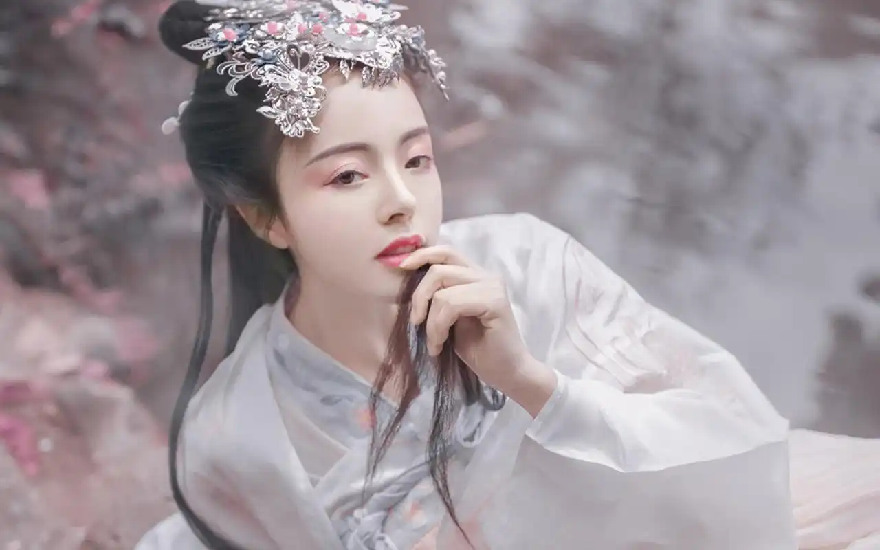 古风汉服美女仙气迷人写真图片桌面壁纸