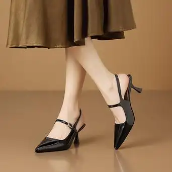 优雅气质女鞋夏季新款鞋子尖头细跟高跟鞋包头后空搭扣时装凉鞋女