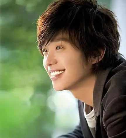 张栋梁参加过的综艺(21岁歌手出道25岁成全民偶像)(1)