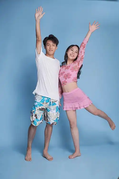 情侣双人图片-情侣双人素材下载-众图网