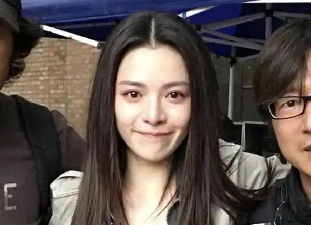 刚出道的"钟楚曦"好纯真,难怪李现不舍分手,张云龙想成婚