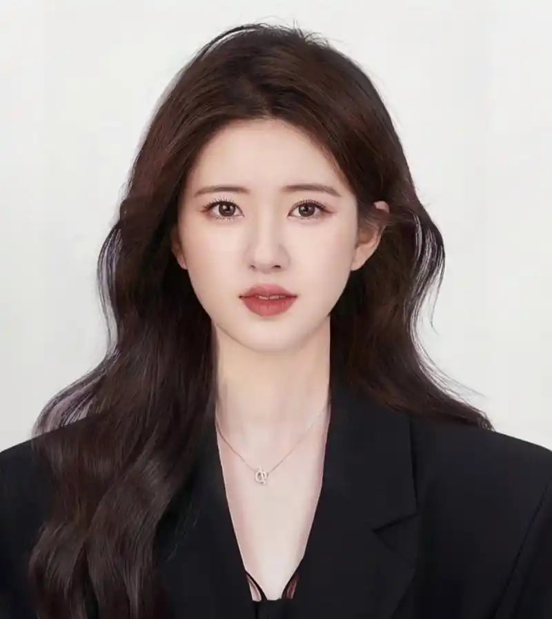 娱乐# 女明星证件照合集,标准的三庭五眼,都好美啊#明星# #美式证件